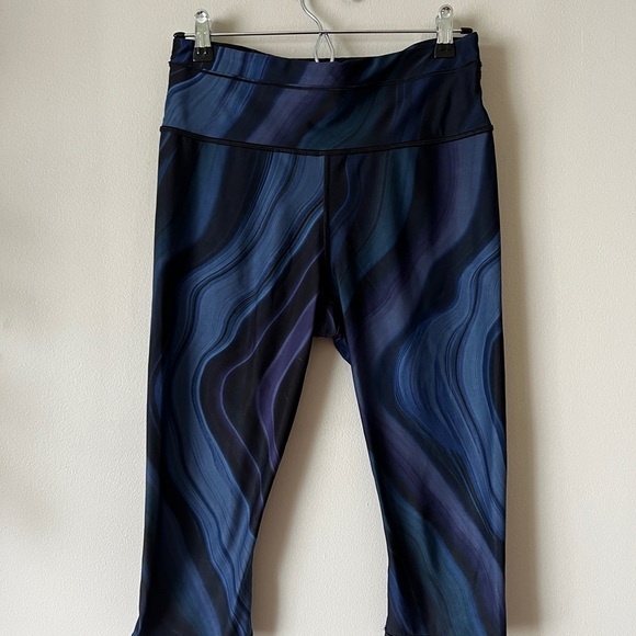 Athleta Accelerate geode crop leggings M - Picture 7 of 12